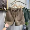 Pantalones Cortos Deportivos Pesados para Hombre, Marca de Moda de Verano Estilo Americano, Cintura Elástica con Tres Rayas, Corte Holgado, Pantalones Cortos Versátiles Casuales de Cinco Puntos
