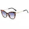Gafas de Sol Estilo Retro Europeo y Americano con Montura Negra Ojo de Gato, Protección UV, Gafas de Sol para Proteger del Sol, Decoración Metálica, Modernas, Versátiles Gafas de Sol