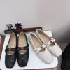 Nuevo Modelo Disparo Real Color Negro y Albaricoque Zapatos Planos de Punta Redonda en Stock Venta al por Mayor Microfibra Guangdong Guangzhou Zapatos Mary Jane para Mujer