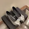 Zapatos cómodos de suela blanda y punta redonda para uso diario, nuevo estilo casual para commuting 2026, zapatos planos de punta fina con lazo, zapatos versátiles para el trabajo