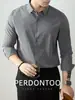 Camisa Formal Masculina de Manga Longa com Listras Verticais, Resistente a Amassados, Toque de Seda de Alta Qualidade para Primavera e Outono, Adequada para o Trabalho, Business Casual, Corte Slim