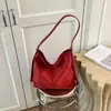 Bolsa Retrô Feminina Grande Capacidade 2026 Nova Outono Inverno Versátil Simples Bolsa de Ombro Popular Este Ano Bolsa Tote para o Trabalho