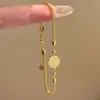 Nuevo Pulsera Dorada Bendecida Estilo Chino para Mujer Lujo Ligero Diseño de Nicho Joyería de Mano Joker de Alta Gama Nueva Fortuna Venta al por Mayor