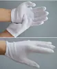 El fabricante suministra guantes de trabajo transpirables de algodón puro, guantes ceremoniales, guantes de protección laboral y guantes de billar a precios especiales de mayoreo.