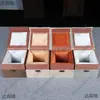 En stock: Caja de regalo para muñeca B, disponible en tamaños pequeño y grande, en colores café, blanco roto, beige y gris claro, con tapa, hecha de arcilla púrpura