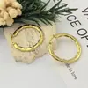 Pendientes de Aro Grandes Sencillos y Elegantes para Mujer, Pendientes de Nicho de Gama Alta de Moda Populares, Accesorios para Orejas al por Mayor desde el Fabricante