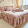 Faldón de Cama con Borde de Encaje Europeo Estilo Colcha Pieza Única Estilo Princesa Encaje Cubierta Protectora Delgada para Cama de 1.8m Resistente al Polvo Verano