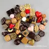 Accesorios de Resina Adornos Miniatura Muñeca de Postre Casa de Muñecas Comida Artificial Juguete Llavero de Chocolate Material para Manualidades Venta al por Mayor