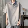 Camisa Polo de Manga Corta con Solapa Patchwork de Alta Resistencia Estilo Americano para Hombre, Camiseta Juvenil de Verano Moderna de Ajuste Holgado de Manga Media