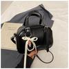 Primavera 2026 Nuevo Estilo Simple Nicho Moda de Gama Alta Versátil Celebridad de Internet Popular Venta Caliente Bolso Boston para Mujer de un Solo Hombro y Cruzado