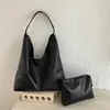 Bolsa de outono e inverno com padrão trançado vintage para mulheres 2026 nova moda bolsa de ombro de grande capacidade para o trabalho e passeios bolsa tote