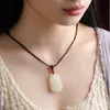 Pequeño Colgante de Jade Hetian para Hombres y Mujeres, con el Bodhisattva Samantabhadra, Avalokiteshvara de las Mil Manos y Manjushri, las Deidades Guardianas del Zodíaco Dragón