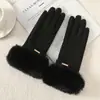 Luvas Quentes para Mulheres no Inverno, Espessadas com Lã, Fofas, à Prova de Vento, Espessadas com Lã, Adequadas para Ciclismo ao Ar Livre, Luvas Quentes com Tela Sensível ao Toque