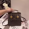Mochila Retro de Verano 2026 Nuevo Estilo de Aspecto Elevado Bolsa Pequeña Bolso Cruzado para Mujer Mochila Texturizada para Viajes de Negocios Estudiantes