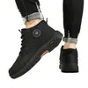 Zapatos de hombre 2026 estilo nuevo de invierno, botas de nieve para hombre afelpadas y engrosadas, cómodos y versátiles, zapatos de algodón de punta redonda, zapatos antideslizantes