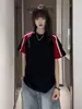 Camiseta Esportiva Raglan de Manga Curta Unissex de Verão Color-Blocking Estilo Americano, Corte Clean, com Visual de Alto Padrão, Cool e Moderno