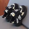 Tenis para niños, tenis gruesos para niñas, nuevos estilos primavera/otoño, zapatos casuales de dibujos animados, ligeros y antideslizantes, zapatillas para correr para niñas
