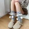 Calcetines de bola de pelo blanco, bonitos calcetines lolita de tubo medio para otoño e invierno, calcetines con lazo de encaje para cubrir las piernas