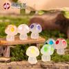 Miniadornos luminosos de simulación de hongos pequeños, microbonsái para paisajismo, decoración de manos para teléfono móvil.