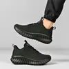 Zapatos Deportivos Casuales Ligeros de Malla Flyknit con Suela Gruesa para Hombre 2026 Verano Cómodos Transpirables para Jóvenes Zapatos de Running con Suela Ligera