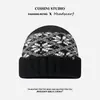 Gorro de Punto Jacquard Fair Isle para Mujer, Nuevo Estilo Otoño e Invierno, Forro Polar, Engrosado, Cálido, Resistente al Frío, Adelgazante del Rostro, Circunferencia de Cabeza Grande, Moderno