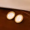 Aretes Ovalados de Ónice Negro y Fritillaria Blanca Natural para Mujer Pendientes Antiguos de Lujo Ligero Elegantes Pendientes con Pasador de Plata S925 Venta al por Mayor