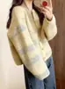 Abrigo-suéter jacquard estilo retro, nueva colección otoño/invierno 2026, cárdigan de punto Fair Isle chic relajado que reduce la edad