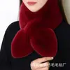Venta al por mayor de fábrica bufanda de felpa gruesa con amor para mujer bufanda de imitación de piel de conejo rex moda cálida simple cruz amor circunferencia