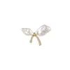 Broche de laço de pérolas irregulares design feminino nicho pino requintado de alta qualidade broche de lapela fivela anti-exposição para roupas