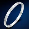 Pulsera de Acero Titanio, Cintura Pequeña, Pulsera de Acero Inoxidable de Lujo Ligero para Mujer, Pulsera Nicho con Incrustaciones de Diamantes, Joyería al por Mayor de Estilo Simple de Celebridad de Internet