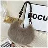 Bolso de Felpa de Gran Capacidad para Mujer 2025 Nuevo Otoño/Invierno Versátil Casual Bolso de Hombro Axila Bolso de Felpa para Viajes