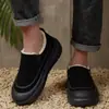 Superventas transfronterizos, antideslizantes, de suela gruesa, zapatos de invierno para hombre sin cordones, con un fino ante sintético y forro de felpa, perfectos para el calor diario