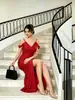 Ropa Femenina Sexy de Gama Alta Europea y Americana Transfronteriza, Nuevo Estilo de Verano Sexy con Lentejuelas, Abertura Profunda en V, Vestido Halter