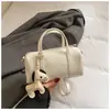 Design de Nicho Transfronteiriço Bolsa de Mão Exquisita Bolsa de Boliche para Mulheres 2026 Nova Moda Estilo Coreano Bolsa Pequena de Ombro Transversal