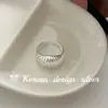 Design de Moda Minimalista Coreano Joia Prata Brilhante Anel S925 Prata Esterlina Oval com Listras Verticais Versátil para o Trabalho e Uso de Luxo