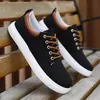 Sapatos Masculinos 2025 Primavera Nova Chegada Sapatos de Lona Respiráveis Leves Versáteis Casuais Tênis Estilo Coreano Moderno Tênis para Homens