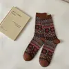 Meias Femininas de Algodão com Padrão Ondulado, Comprimento Médio da Panturrilha, Estilo Renaissance Retro Étnico, Costura Dupla de Agulha Dupla, Estilo Designer 2026 Novo Modelo