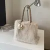 Nuevo bolso de mano de felpa para otoño e invierno para mujer, bolso tote elegante y moderno de gran capacidad, se puede llevar en la mano o usar como bolso cruzado