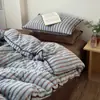 Juego de ropa de cama de estilo nórdico a rayas, de alta densidad, de terciopelo de leche, con bordes festoneados, disponible en juego de cuatro piezas o tres piezas de franela.