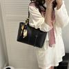 Bolsa Grande de Verão para Mulheres 2025 Novo Estilo Coreano Trendy Simples Grande Capacidade Estilo Ocidental Bolsa Tote Casual Fashionável Bolsa de Ombro