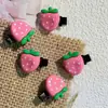 Pinza para el Cabello BerryCute y Dulce con Diseño de Fresa, Perfecta para Flequillo y Mechones Laterales, Adecuada para Estudiantes y Niñas