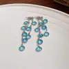 Pendientes de Borla de Cristal Azul Ice Lake de Lujo Ligero Pendientes de Gama Alta Pendientes de Temperamento Hermosos Estilo Coreano Pendientes Frescos para Mujer