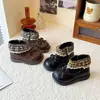Botas Curtas para Meninas 2026 Inverno Novo Estilo Botas de Couro Elegantes para Crianças Botas de Princesa Botas Martin com Laço Forradas de Lã para Meninas