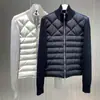 Marca M Versión Alta 25 Otoño e Invierno Nueva Chaqueta Marca Meng Chaqueta de Plumas Empalme de Punto Cálido Cuello Alto Top en Stock