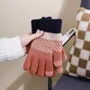 Guantes de pantalla táctil estilo coreano para Otoño e Invierno, guantes retro versátiles para mujer, guantes de punto de cinco dedos con contraste de color para estudiante, guantes gruesos de ciclismo para pareja
