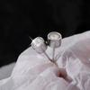 Pendientes de circonita pequeños, elegantes y a la moda, de plata de ley s925. Nuevos pendientes con agujeros para las orejas, pequeños y exquisitos, de alta gama y combinables.