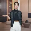 2026 Invierno Nueva Chaqueta de Cuero PU Ajustada Chaqueta de Cuero de Origen Ropa de Abrigo para Mujer Artículo Caliente de Transmisión en Vivo Chaqueta Corta de Cuero de un Solo Botón