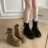 Botas Martin retrô de outono com sola grossa para aumentar a altura para mulheres, novas botas de motociclista curtas da moda para mulheres baixinhas com fivela de cinto 2026
