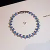 Pulsera de flor redonda con cierre de circonita, lujo ligero, alta gama, pulsera exquisita con un diseño elegante, versátil y a la moda, venta al por mayor