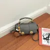 Bolso pequeño súper popular para mujer, nuevo bolso Boston de hombro y cruzado de otoño 2026 para ir al trabajo